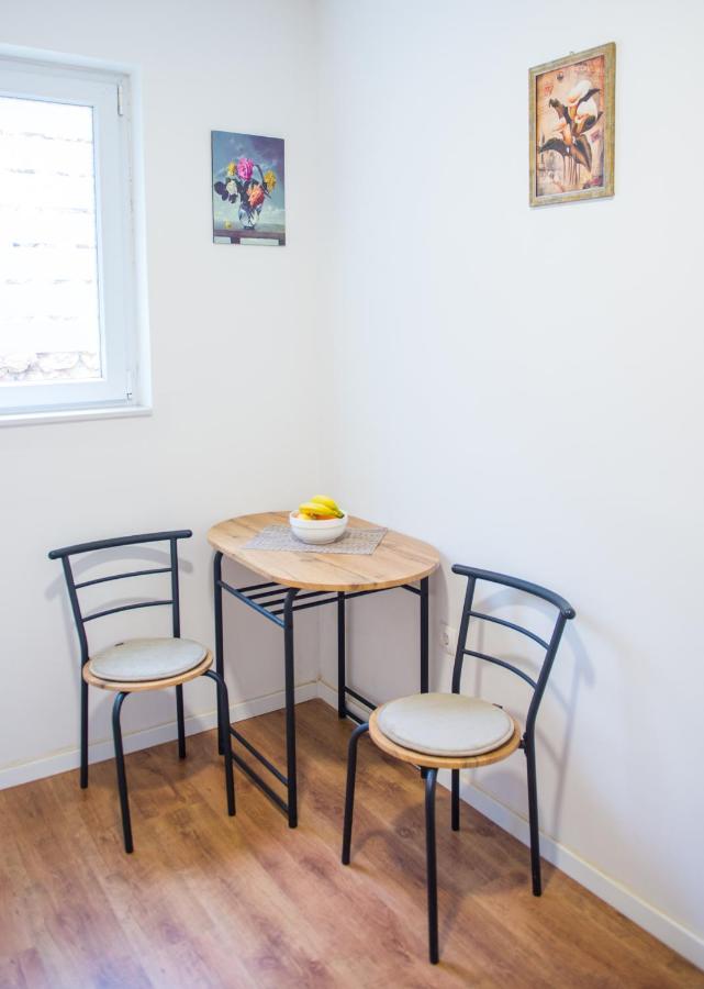 Cozy Corner Near Old Town Apartment Mostar Exterior foto